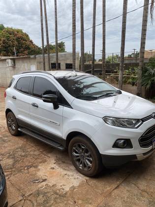 FORD ECOSPORT 1.6 FREESTYLE 16V FLEX 4P MANUAL FORD ECOSPORT 1.6 FREESTYLE 16V FLEX 4P MANUAL